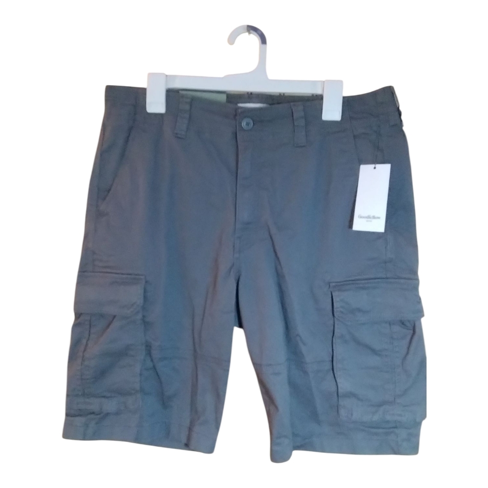 Men's Size 36 Goodfellow & Co Gray Cargo Shorts with Flat-Front Design